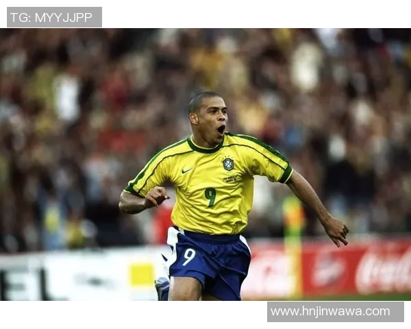 2022年病逝的足球明星回顾与怀念他们的传奇人生与贡献